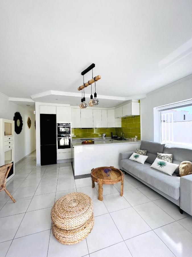 Апартаменты Luxury Penthouse With Breathtaking Views And Huge Private Terraces Пуэрто-де-Сантьяго Экстерьер фото